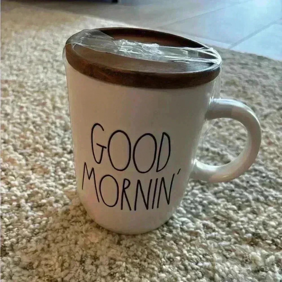Rae Dunn “GOOD MORNIN’” coffee mug with topper - Picture 5 of 5